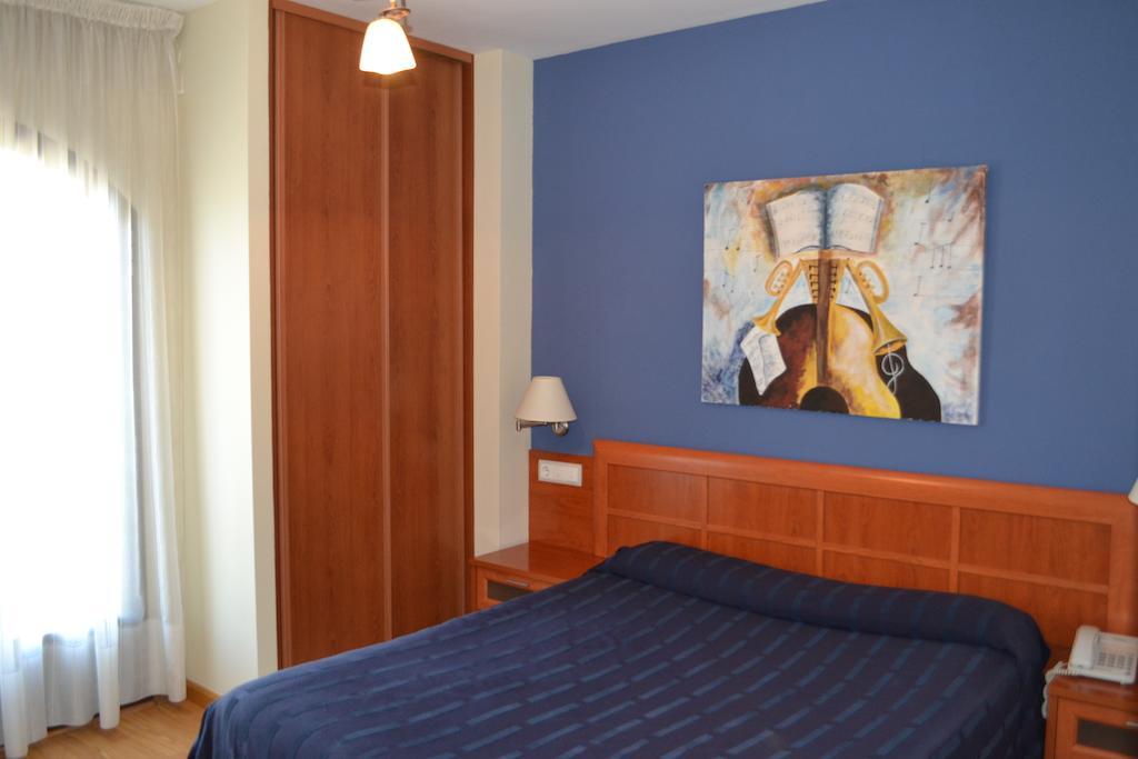 Hostal Quevedo Леон Номер фото